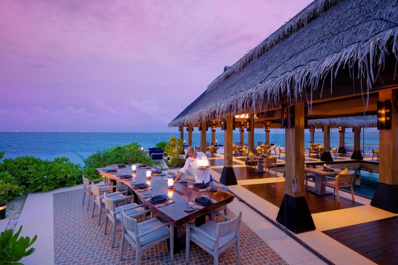 Grand Park Kodhipparu Maldives Hotell Baros Island Exteriör bild