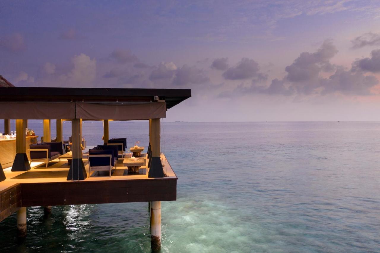 Grand Park Kodhipparu Maldives Hotell Baros Island Exteriör bild