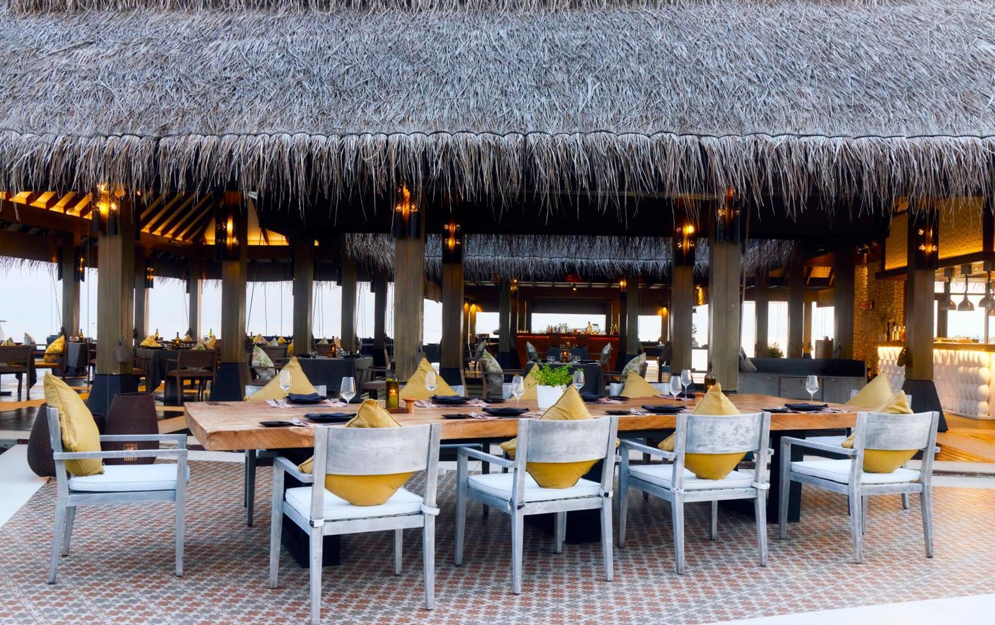 Grand Park Kodhipparu Maldives Hotell Baros Island Exteriör bild