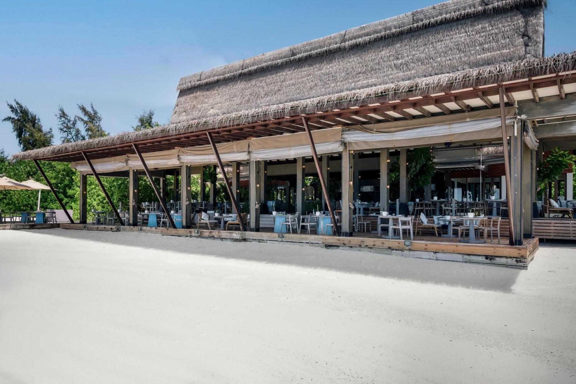 Grand Park Kodhipparu Maldives Hotell Baros Island Exteriör bild