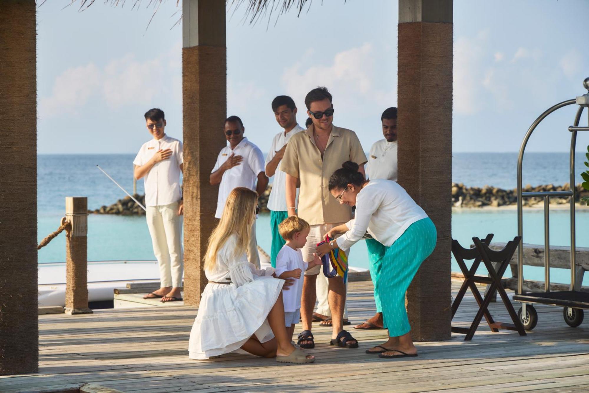 Grand Park Kodhipparu Maldives Hotell Baros Island Exteriör bild