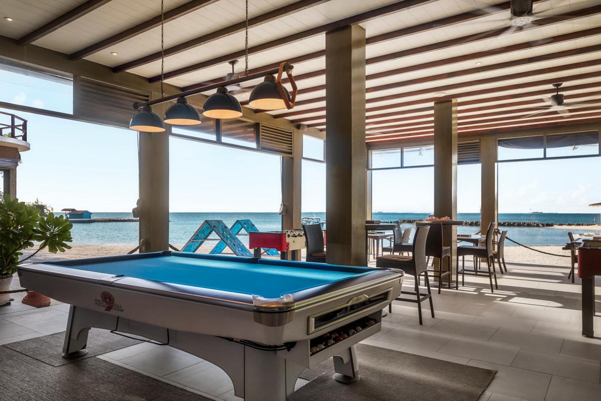 Grand Park Kodhipparu Maldives Hotell Baros Island Exteriör bild